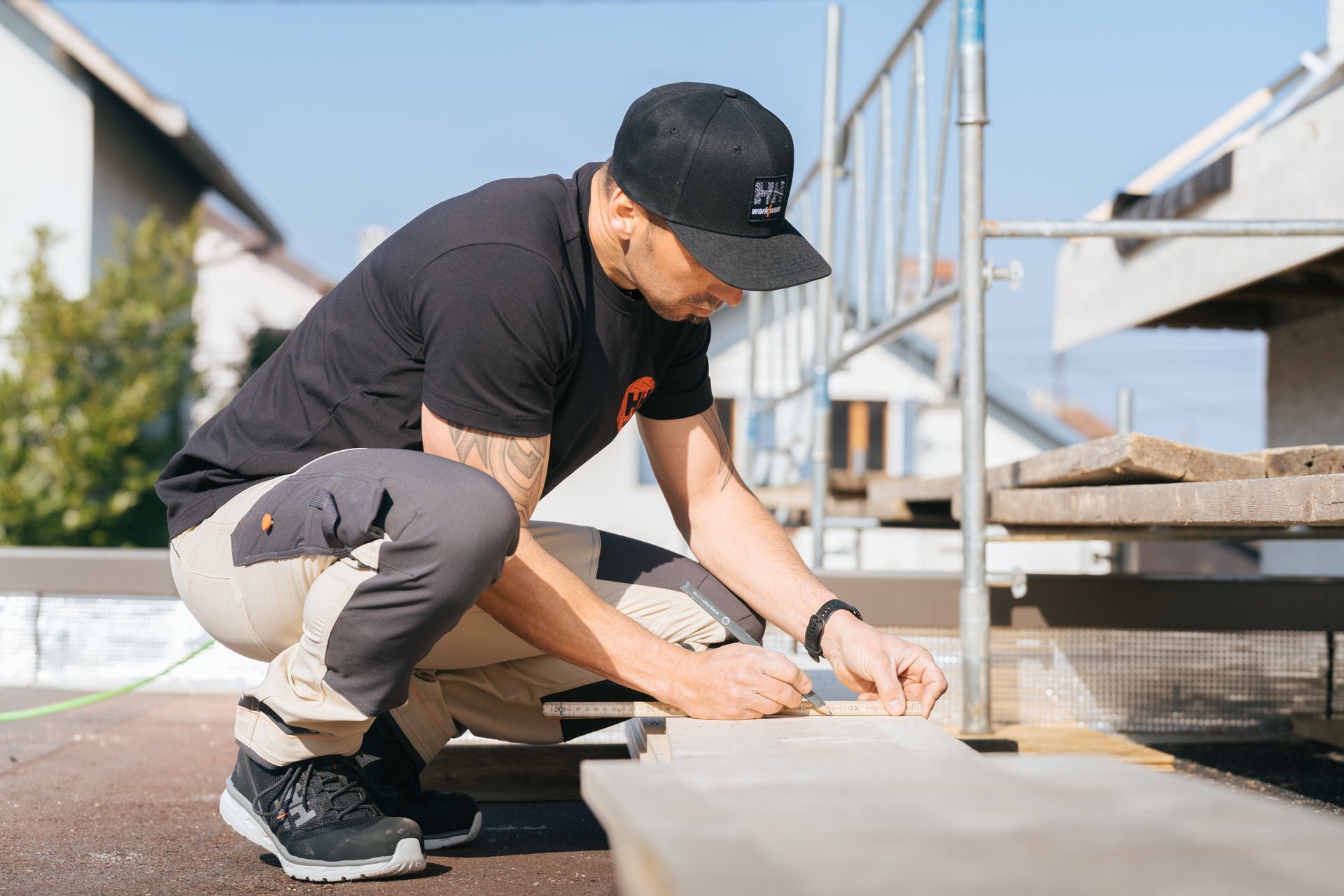 Best Floorlayer Work Trousers for 2025: Your Complete Buying Guide