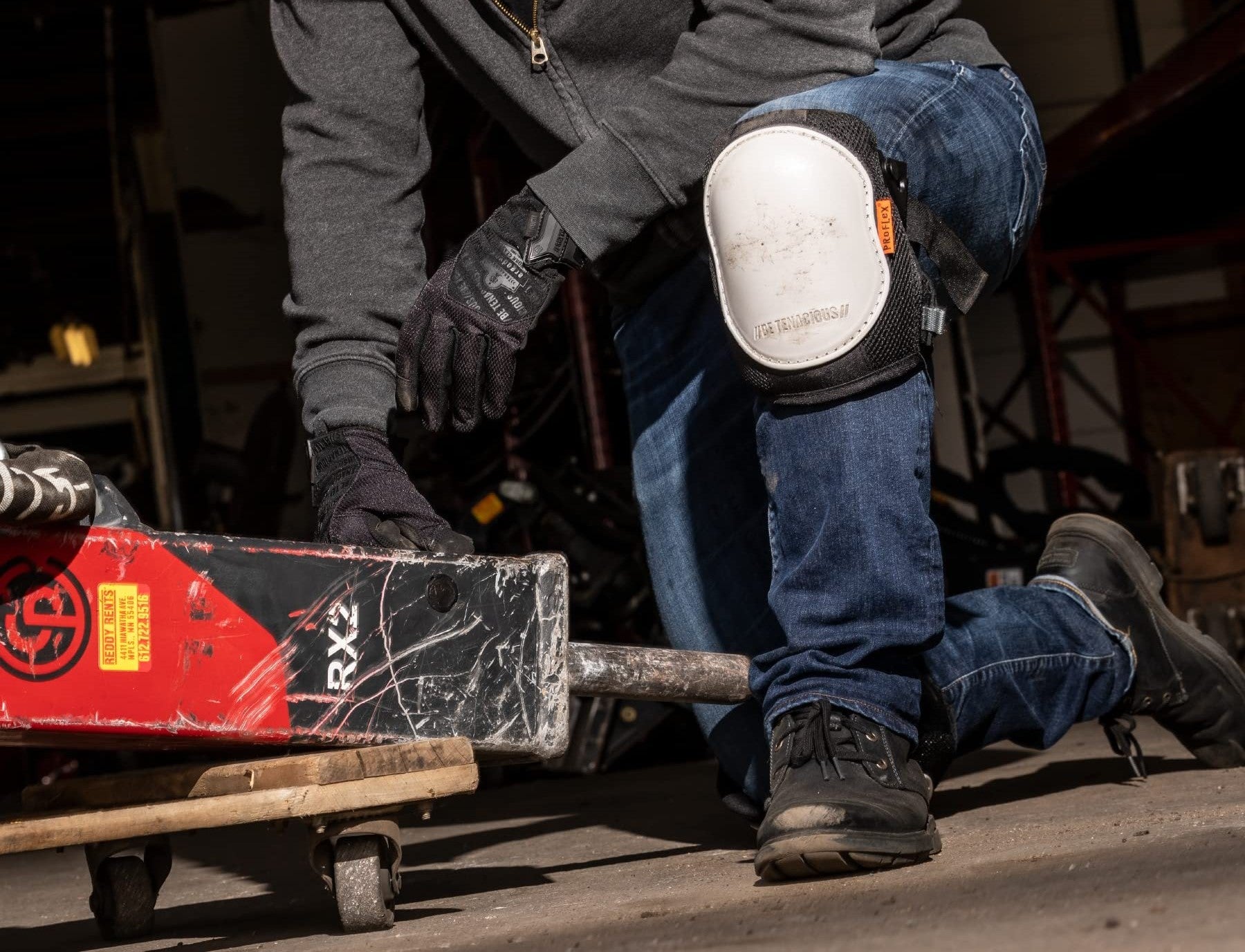 Best Knee Pads for Mechanics in 2025: Durable Protection for the Workshop - An Expert Review