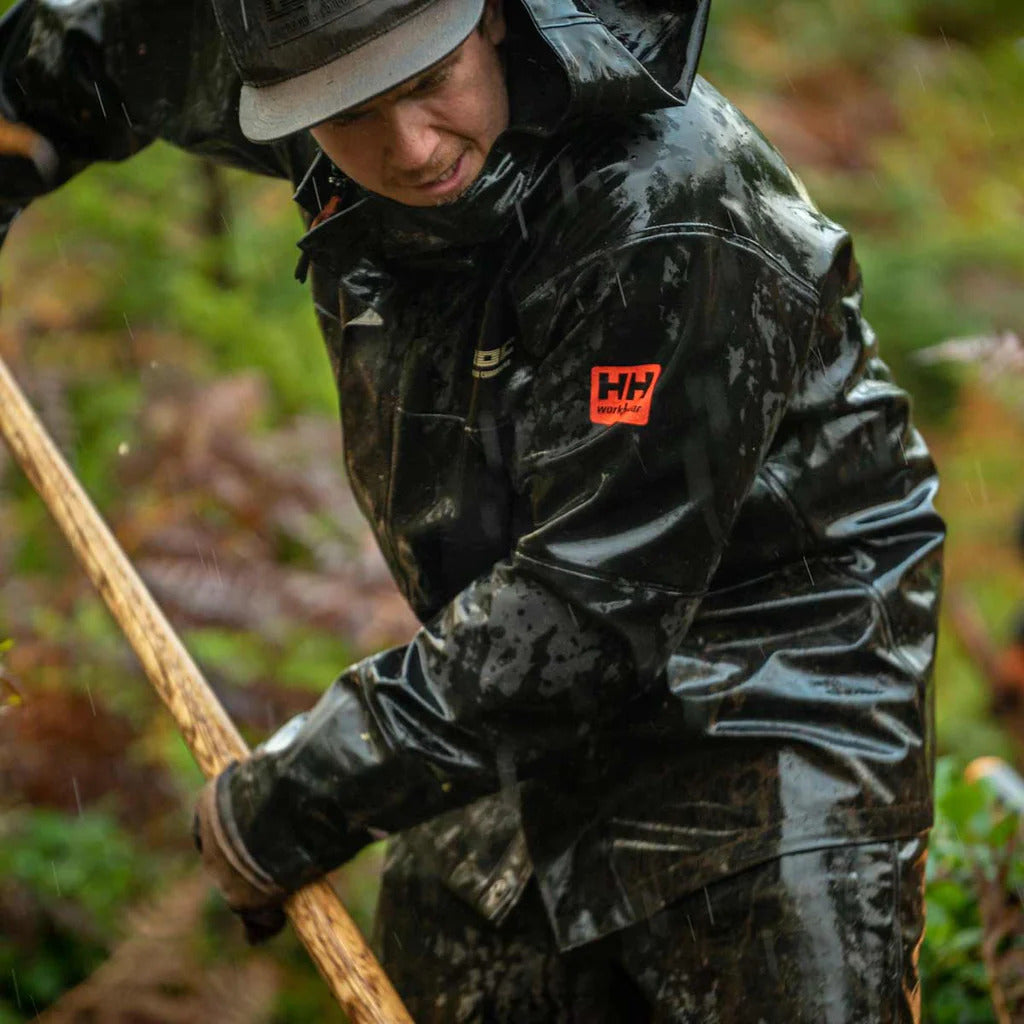 Stay Dry on the Job: The Ultimate Guide to the Best Waterproof Work Ja