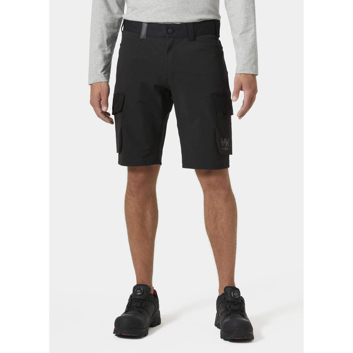 Helly Hansen Oxford 4X Lightweight 4-Way-Stretch Cargo Shorts Black OnBody 1#colour_black