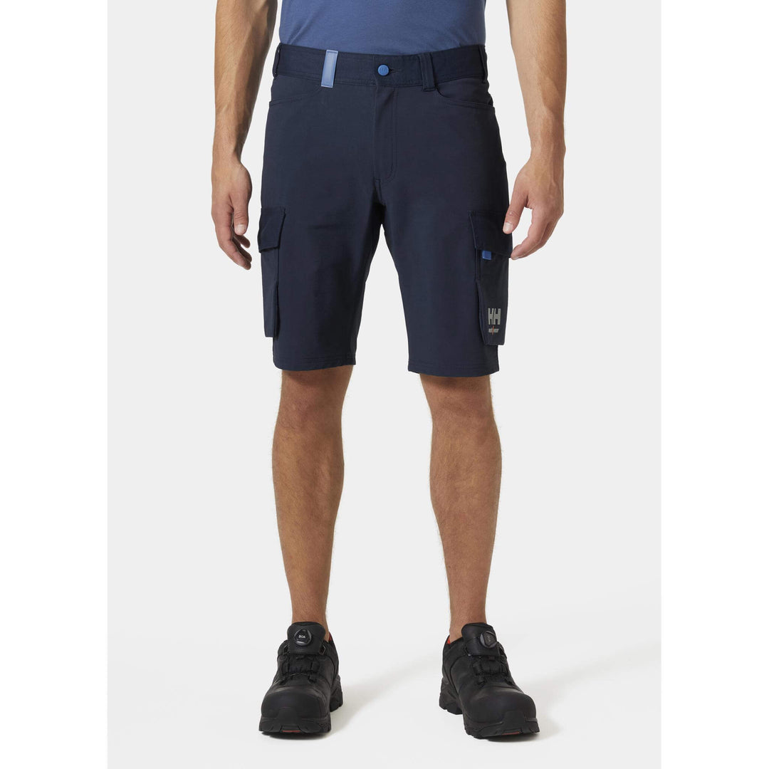 Helly Hansen Oxford 4X Lightweight 4-Way-Stretch Cargo Shorts Navy/Ebony OnBody 1#colour_navy-ebony