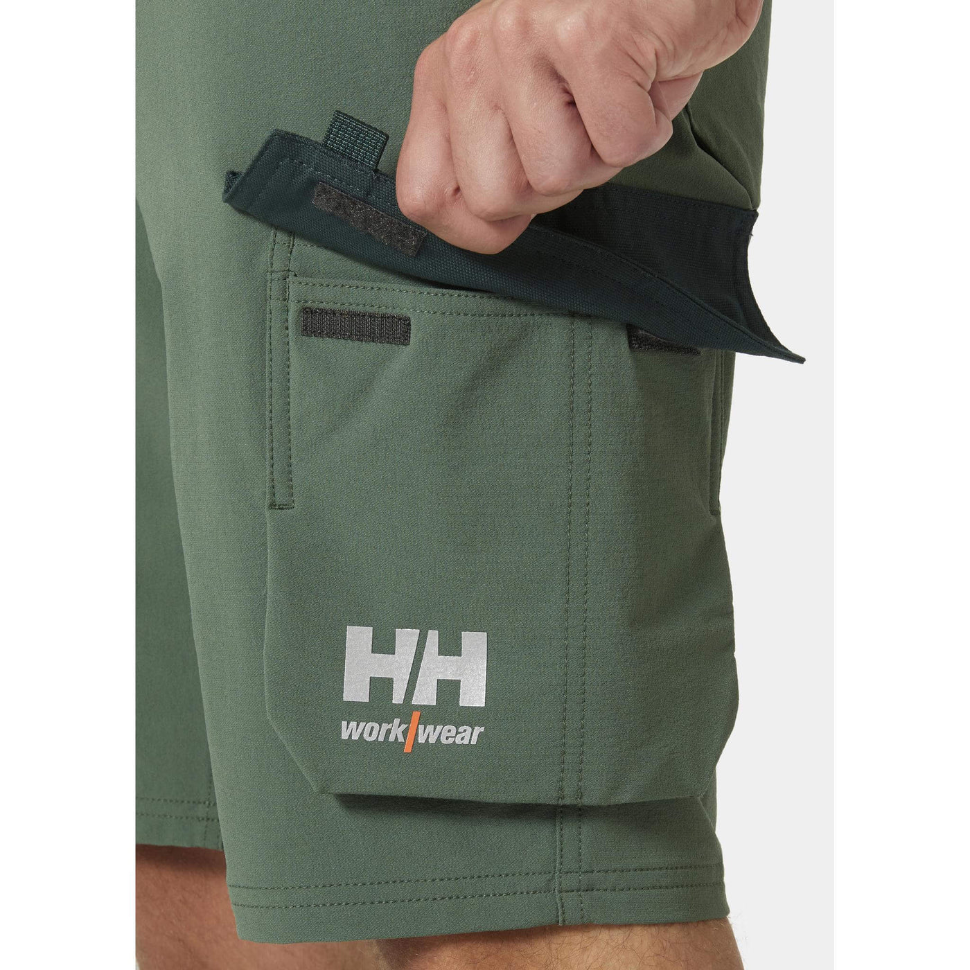 Helly Hansen Oxford 4X Lightweight 4-Way-Stretch Cargo Shorts Spruce/Darkest Spruce Feature 1#colour_spruce-darkest-spruce