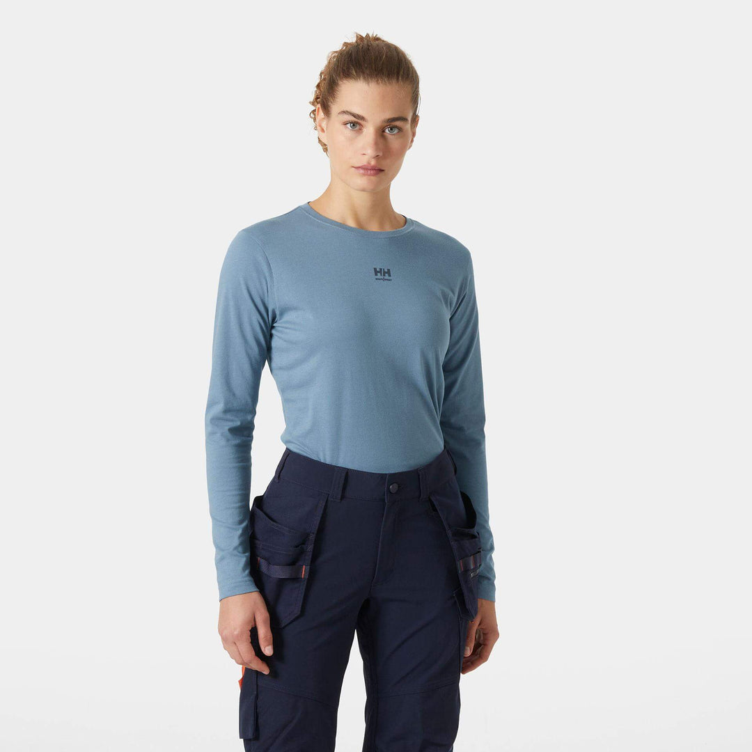 Helly Hansen Womens Classic HH Logo Longsleeve T-shirt Washed Navy OnBody 1#colour_washed-navy