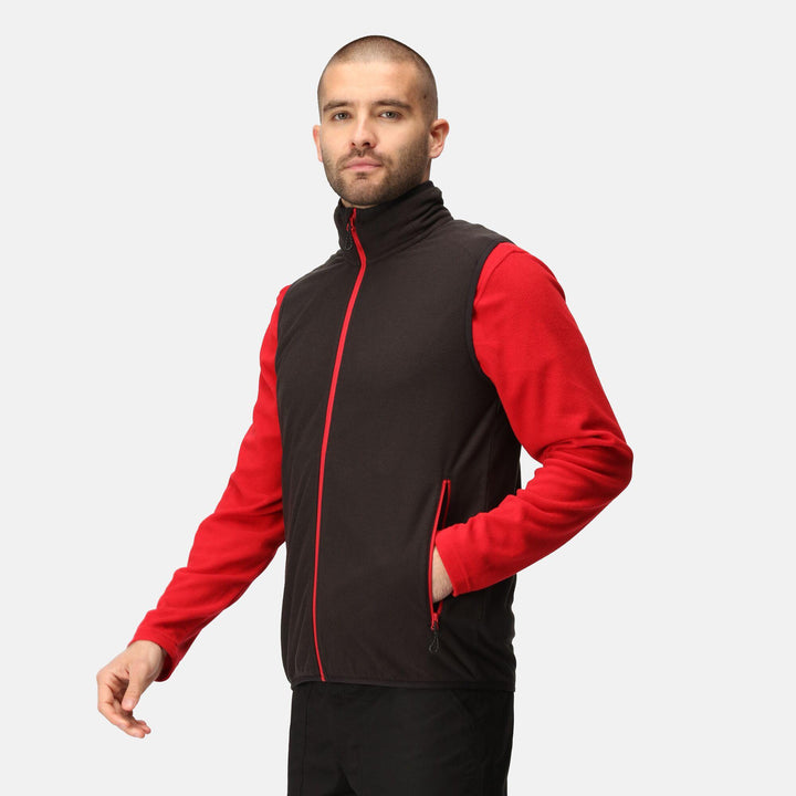 Regatta Professional Navigate Fleece Bodywarmer Black/Classic Red Model 1#colour_black-classic-red