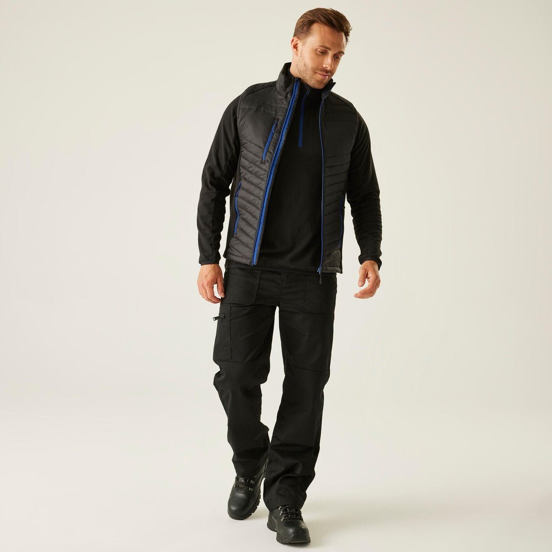 Regatta Professional Navigate Hybrid Lightweight Bodywarmer Black/New Royal Model 3#colour_black-new-royal