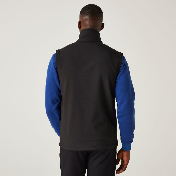 Regatta Professional Navigate Softshell Bodywarmer Black/New Royal Model 2#colour_black-new-royal