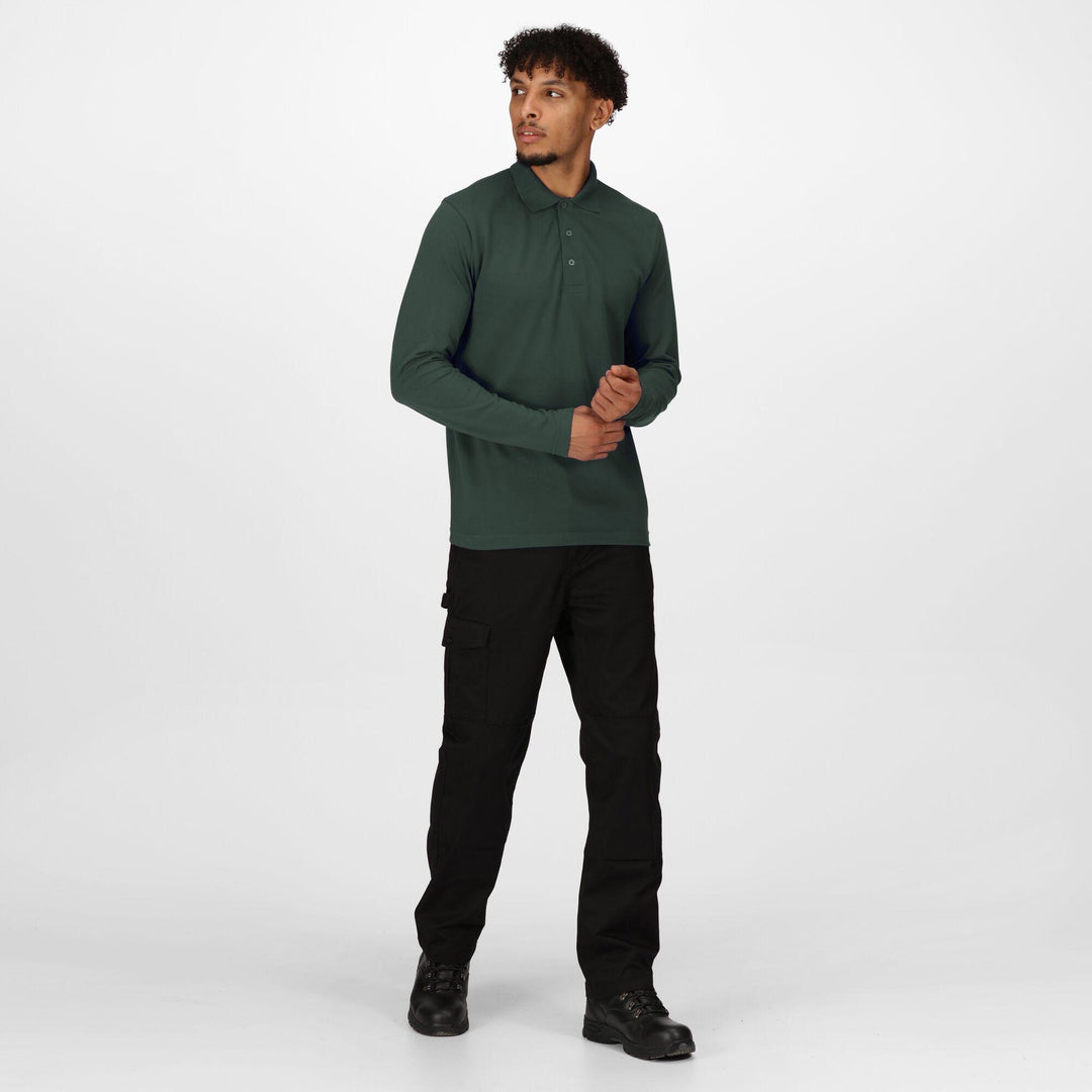 Regatta Professional Pro 65/35 Long Sleeve Polo Shirt Dark Green Model 3#colour_dark-green