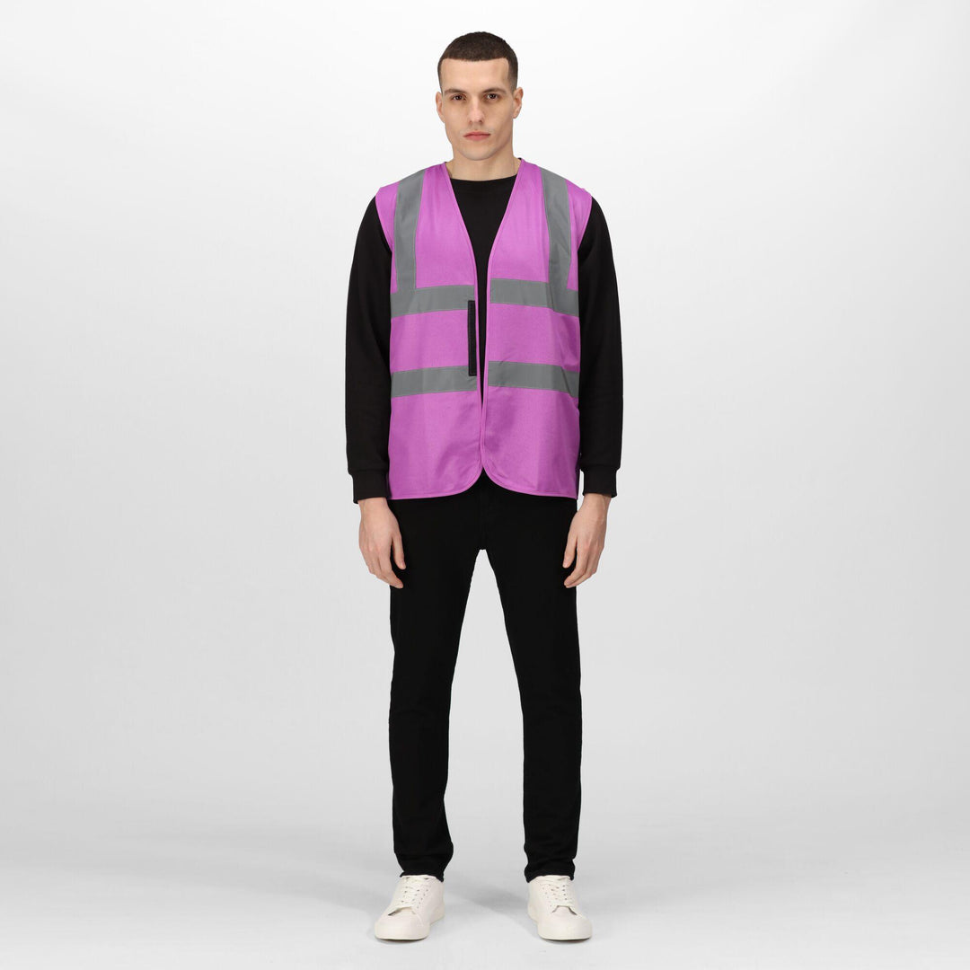 Regatta Professional Pro Identity Reflective Vest Purple Model 3#colour_purple