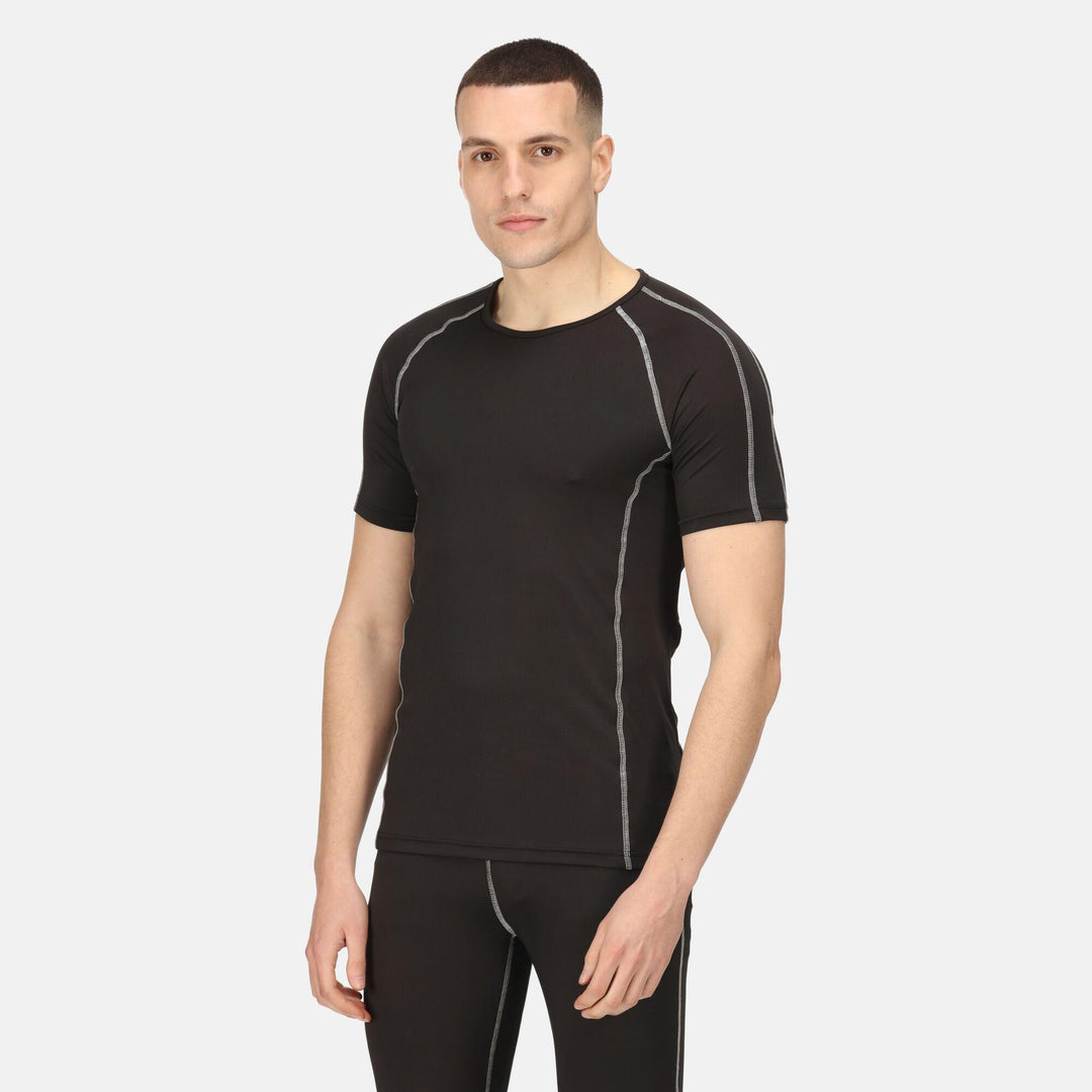 Regatta Professional Pro Moisture-Wicking Short Sleeve Base Layer T-shirt Top Classic Blk Model 1#colour_classic-blk