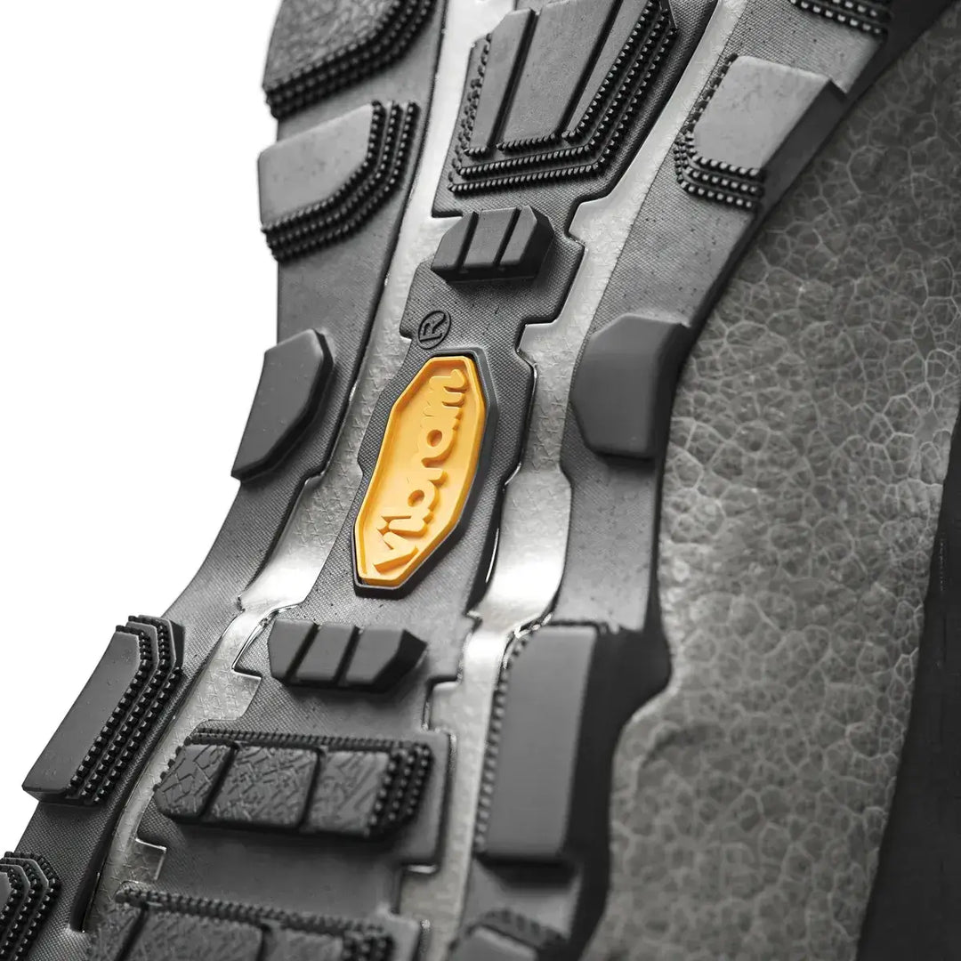 Solid Gear 80015 Vapor 3 GTX High Black Detail5 Square #colour_black