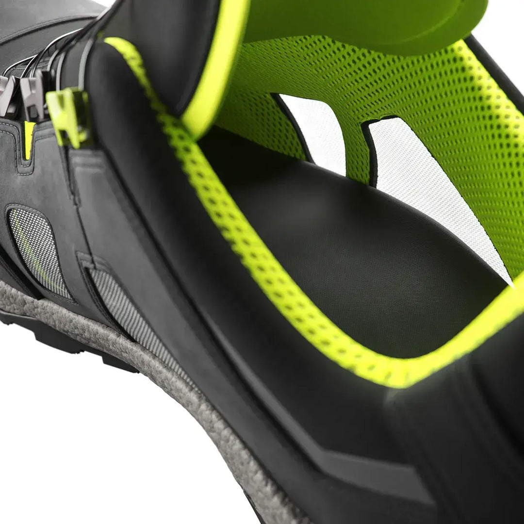 Solid Gear 80016 Vapor 3 Air Black Detail3 Square #colour_black