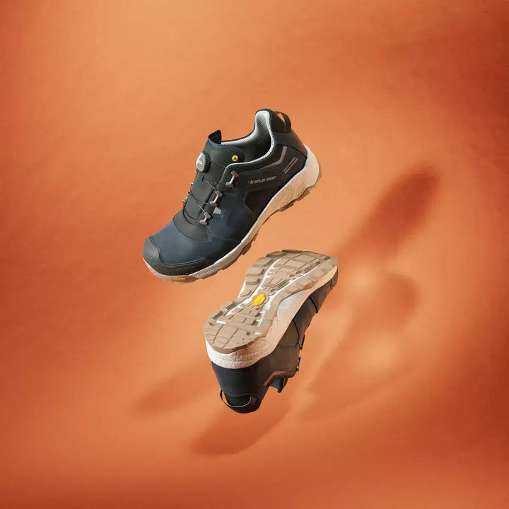 Solid Gear 80017 Vapor 3 Explore Navy White Hero1 Square #colour_navy-white