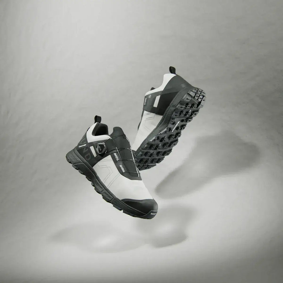 solid gear bound mono low sg16010 Off White Black Hero1 Square #colour_off-white-black