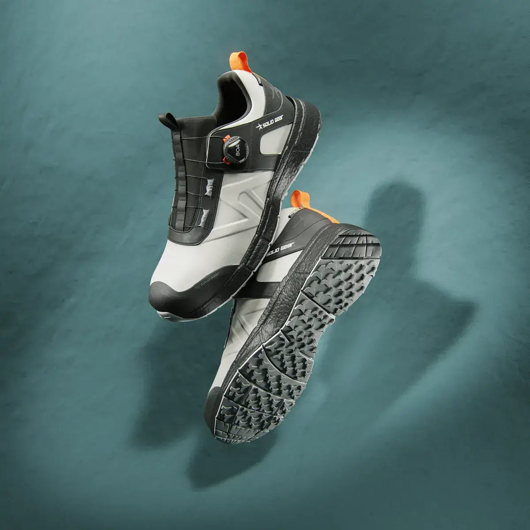 solid gear revolution 2 mono low SG76015 Off White Black Hero1 Square #colour_off-white-black