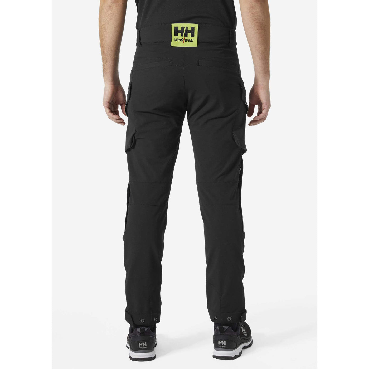 Helly Hansen Magni Evolution 4-Way-Stretch Cargo Trousers Black OnBody 2#colour_black