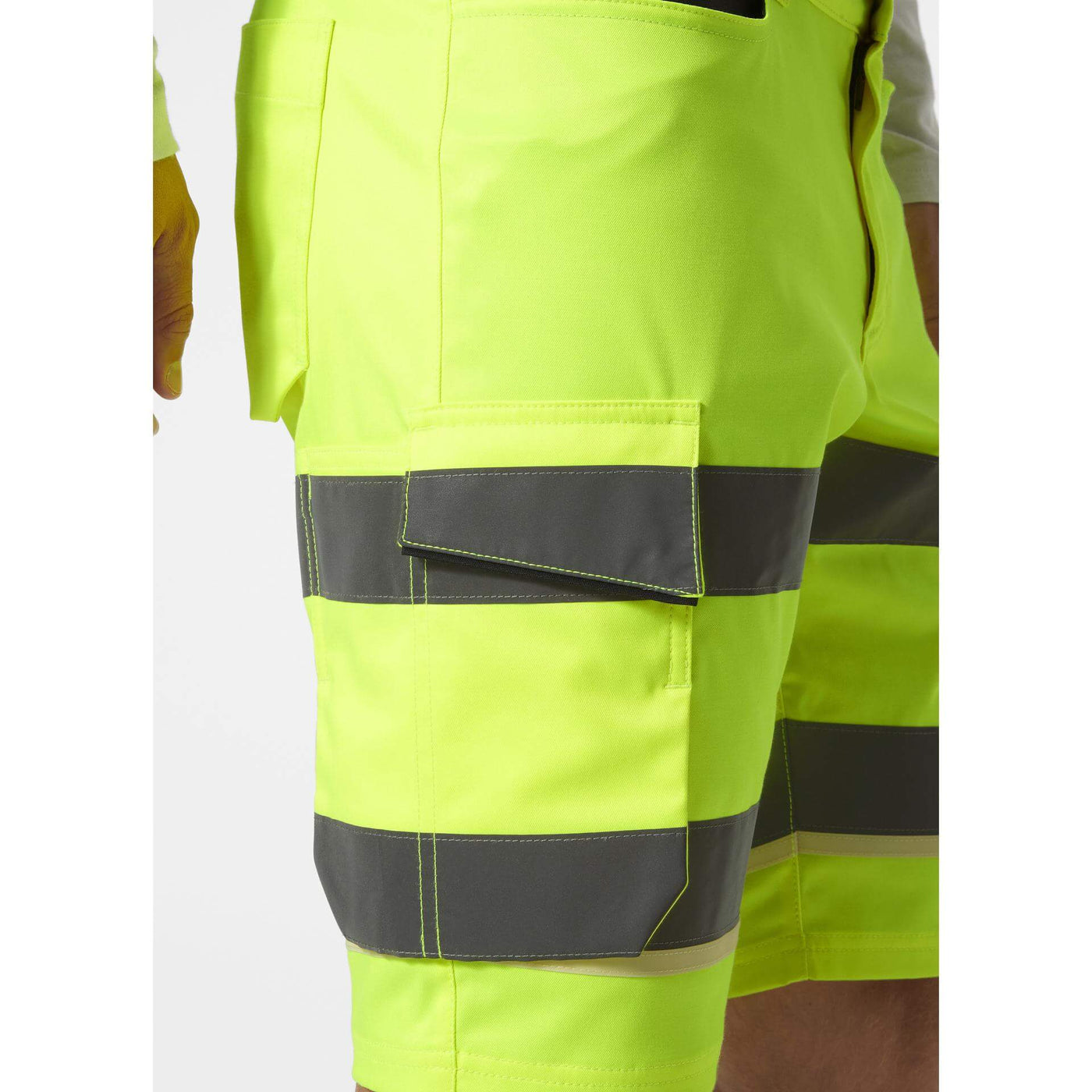 Helly Hansen UC-ME Hi-Vis Stretch Cargo Shorts Yellow/Ebony Feature 1#colour_yellow-ebony