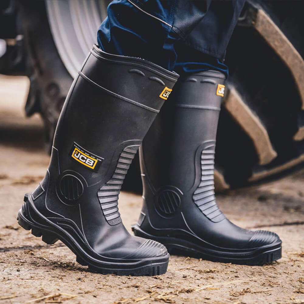 JCB Hydromaster Safety Wellies Black Lifestyle 2#colour_black