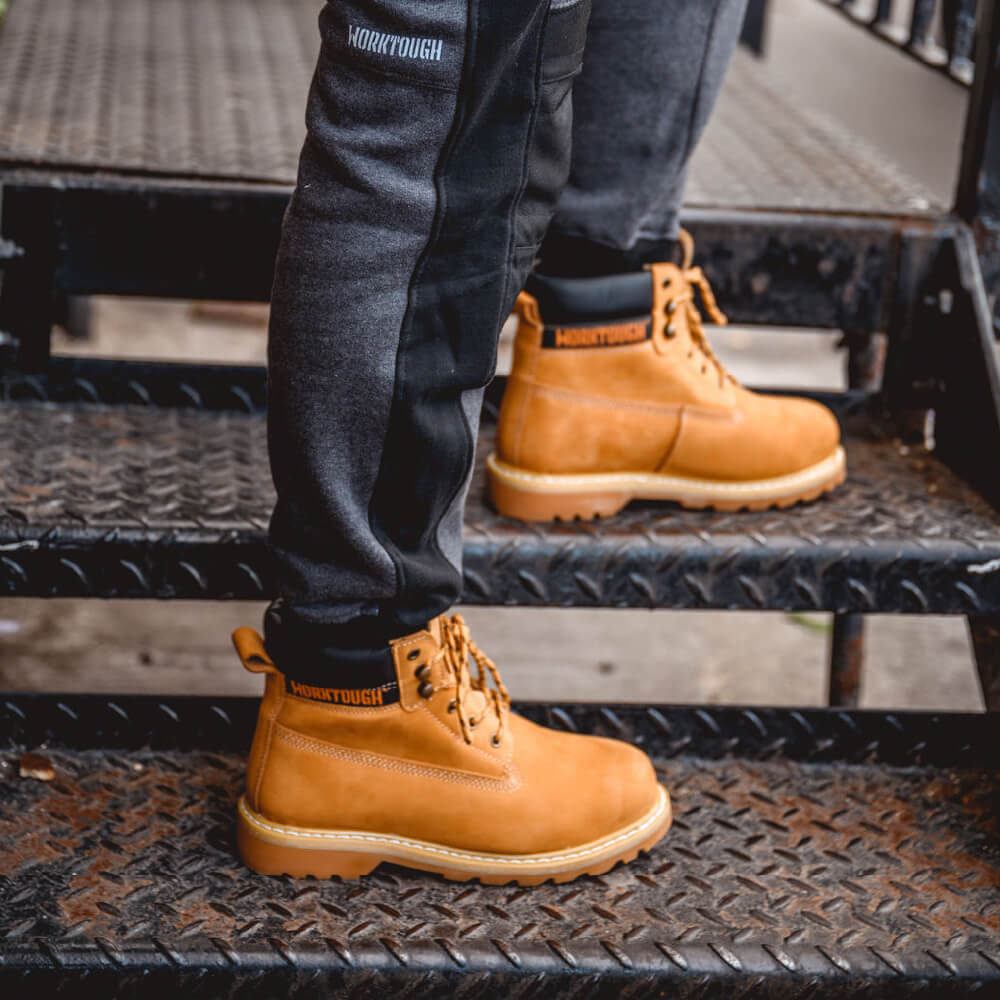 Worktough Kelham Safety Boots Honey Lifestyle 2#colour_honey